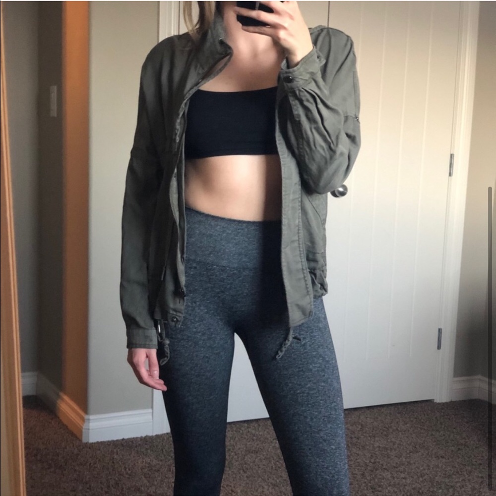 Lightweight Jacket - Picture 3 of 4